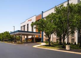 Hampton Inn by Hilton Philadelphia International Airport 3