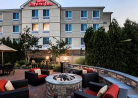 Hilton Garden Inn Melville 4