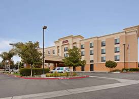 Hampton Inn & Suites Clovis-Airport North 2