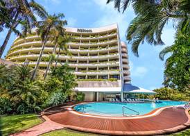 Hilton Cairns 2