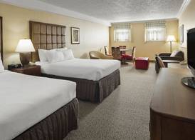Crowne Plaza LOUISVILLE AIRPORT EXPO CTR by IHG 4