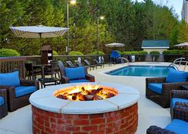 Hampton Inn & Suites Asheville Airport 2