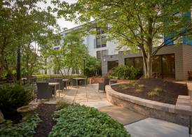 Hampton Inn Harrisburg West 3