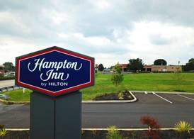 Hampton Inn Lebanon 3