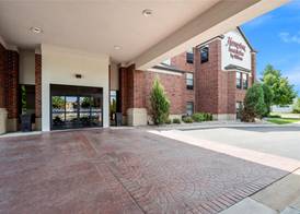 Hampton Inn & Suites East Lansing/Okemos 2