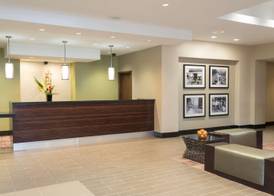 DoubleTree by Hilton Hotel Grand Rapids Airport 4
