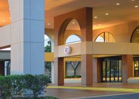 DoubleTree by Hilton Newark Fremont 5