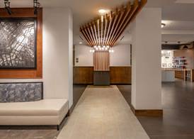 DoubleTree by Hilton Dallas - Farmers Branch 4