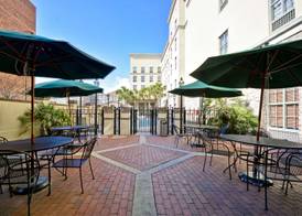 Hampton Inn & Suites Savannah Historic District 2