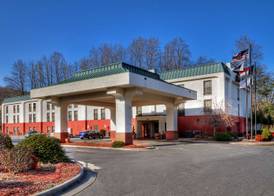 Hampton Inn Marion 2