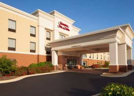 Hampton Inn & Suites Chicago/St. Charles 2