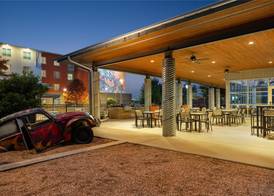 Homewood Suites by Hilton TechRidge Parmer @ I-35 5