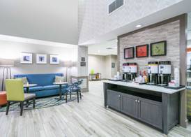 Hampton Inn & Suites Glenarden/Washington DC 4