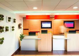 ibis Massy 3