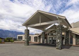 Mövenpick Queenstown 3