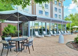 DoubleTree by Hilton Baton Rouge 2