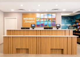 Hampton Inn & Suites Chicago/St. Charles 4