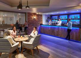 Novotel Manchester West 4