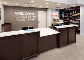 Hampton Inn & Suites Asheville Airport 3