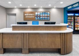 Hampton Inn & Suites Springfield Downtown 4