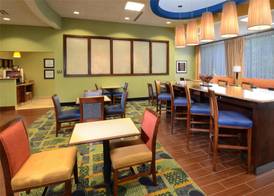 Hampton Inn Roxboro 4