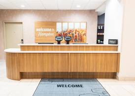 Hampton Inn & Suites Addison 5