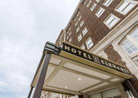 Hotel Elkhart, Tapestry Collection By Hilton 2