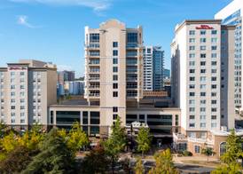 Hilton Garden Inn Charlotte Uptown 2