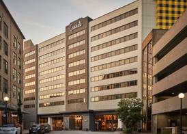 Graduate by Hilton Iowa City 4
