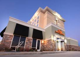 Hilton Garden Inn Olathe 2