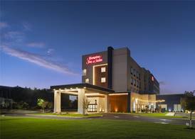 Hampton Inn & Suites Somerset 4