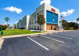 Hampton Inn & Suites Pensacola I-10 N at Univ. Town Plaza 3