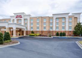 Hampton Inn & Suites Scottsboro 2