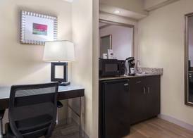 Holiday Inn Express & Suites KENDALL EAST - MIAMI by IHG 4