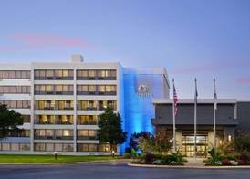 DoubleTree by Hilton Williamsburg 2