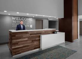 Hampton Inn Phoenix-Biltmore 3