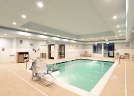 Hampton Inn & Suites Menomonie-UW Stout 5
