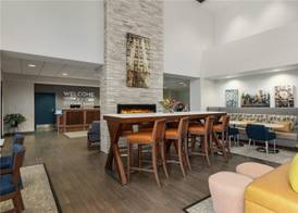 Hampton Inn & Suites Pittsburgh/Harmarville 5
