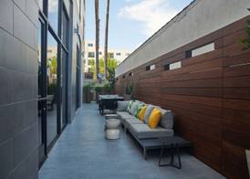 Hampton Inn & Suites Los Angeles/Sherman Oaks 4
