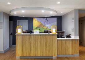 Spark by Hilton Atlanta Airport South College Park 3