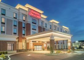 Hampton Inn & Suites Newburgh - Stewart Airport, NY 2