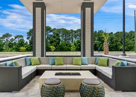 Hilton Garden Inn Destin Commons 2
