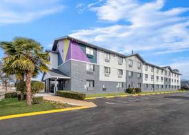 Spark by Hilton Norfolk 4