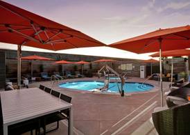 Hampton Inn & Suites Los Angeles Burbank Airport 5