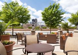 Embassy Suites Des Moines Downtown 4