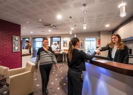 Kyriad Rennes Nord Hotel 3