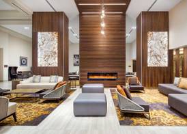 DoubleTree by Hilton Toronto Airport 4