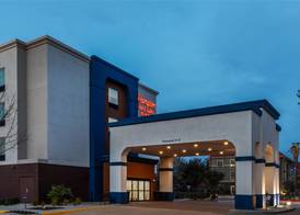 Hampton Inn & Suites by Hilton Tomball Houston NW 2
