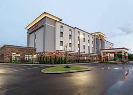 Hampton Inn Madison, OH 2