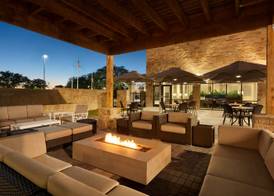Embassy Suites by Hilton San Antonio Brooks Hotel & Spa 3